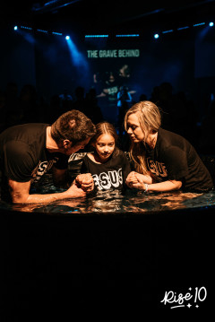 10-yr-baptisms11.jpg