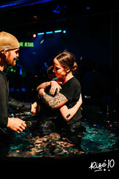 10-yr-baptisms124.jpg