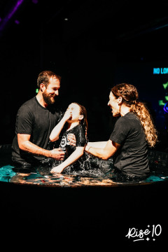 10-yr-baptisms167.jpg