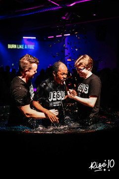 10-yr-baptisms255.jpg