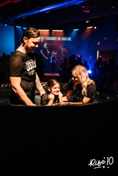 10-yr-baptisms37.jpg