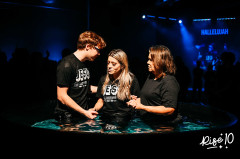 10-yr-baptisms51.jpg