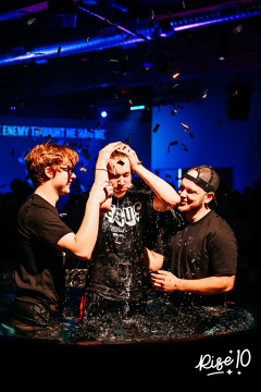 10-yr-baptisms62.jpg