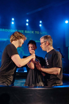 Apr26Baptism-117.jpg