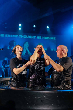 Apr26Baptism-49.jpg