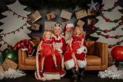 RiseSanta25-118.jpg